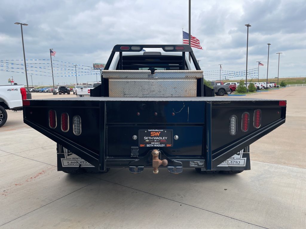 2024 Ram 3500 SLT photo 3