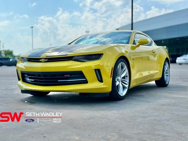 2017 Chevrolet Camaro 2LT RS photo 4