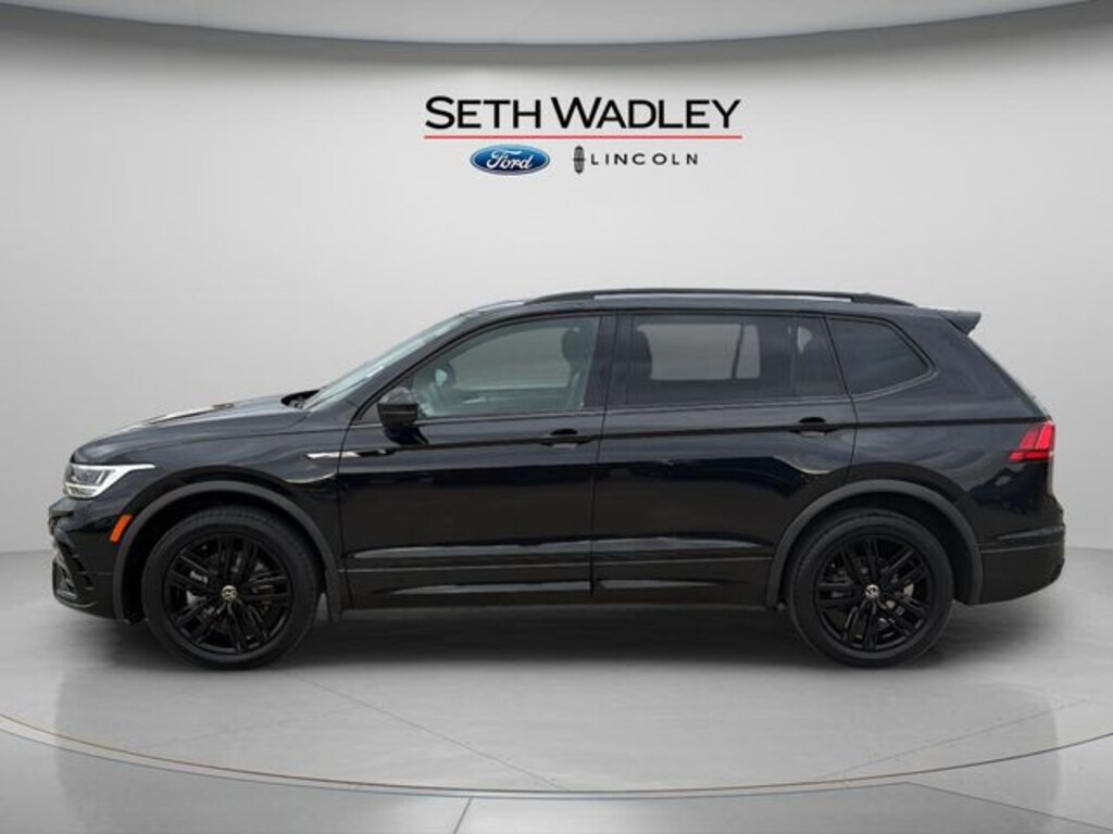 Used 2022 Volkswagen Tiguan 2.0T SE R-Line Black SUV