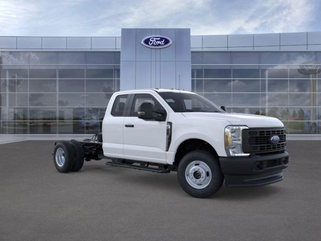 New 2026 Ford F-350SD XL Chassis