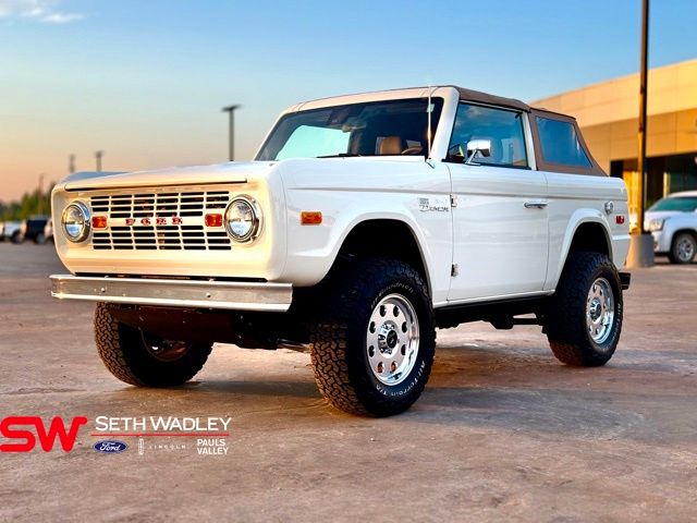 2023 Ford Bronco photo 3