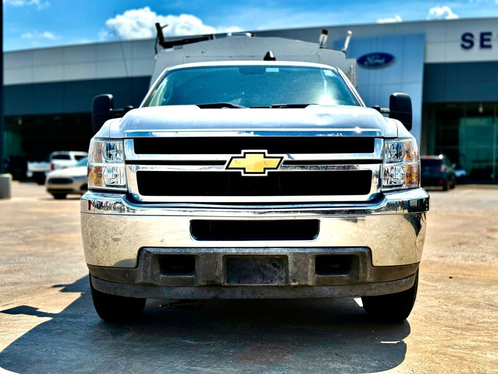 2012 Chevrolet Silverado 3500HD Work Truck photo 3