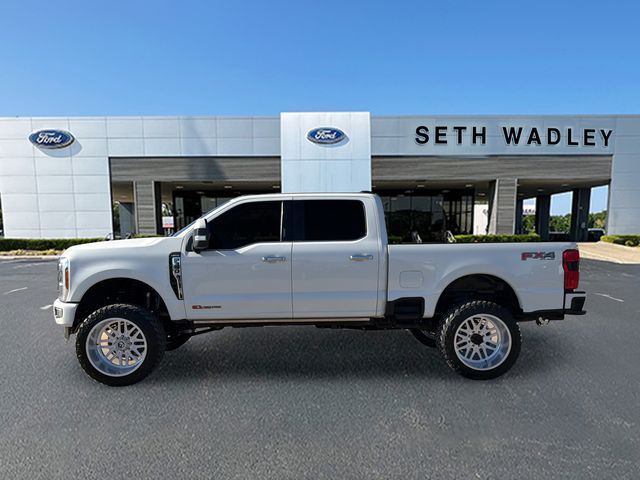 2023 Ford F-350 photo 4
