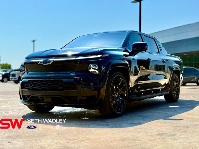 2024 Chevrolet Silverado EV RST photo 4