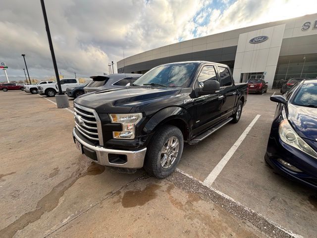 2016 Ford F-150 XLT photo 2