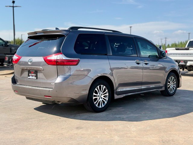 Certified 2019 Toyota Sienna XLE Minivan/Van