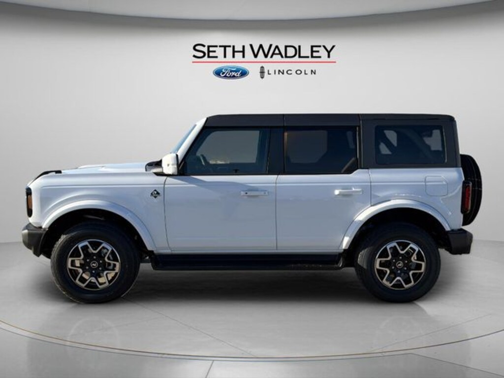 New 2025 Ford Bronco Outer Banks SUV