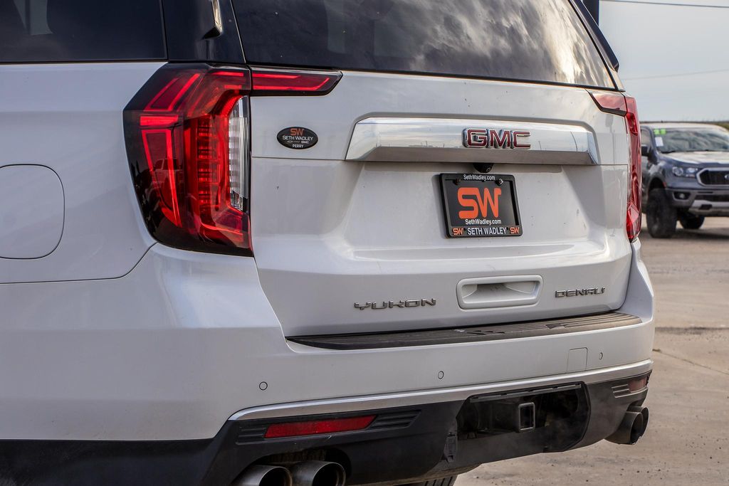 2021 Gmc Yukon XL Denali photo 2