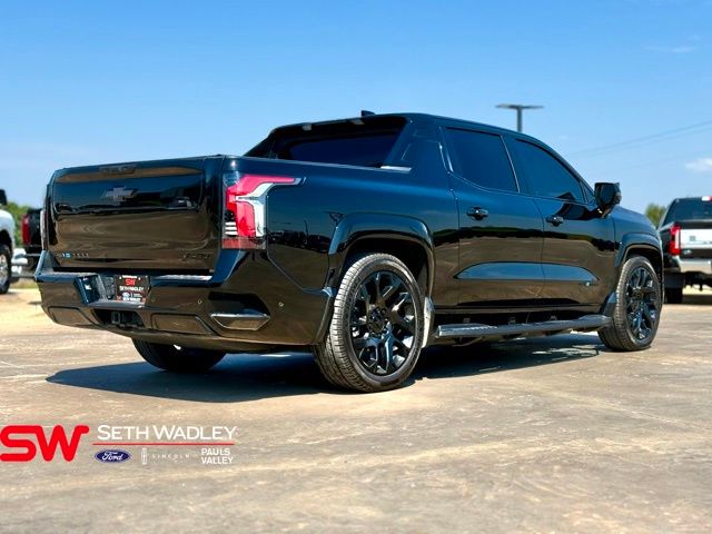 2024 Chevrolet Silverado EV RST photo 2