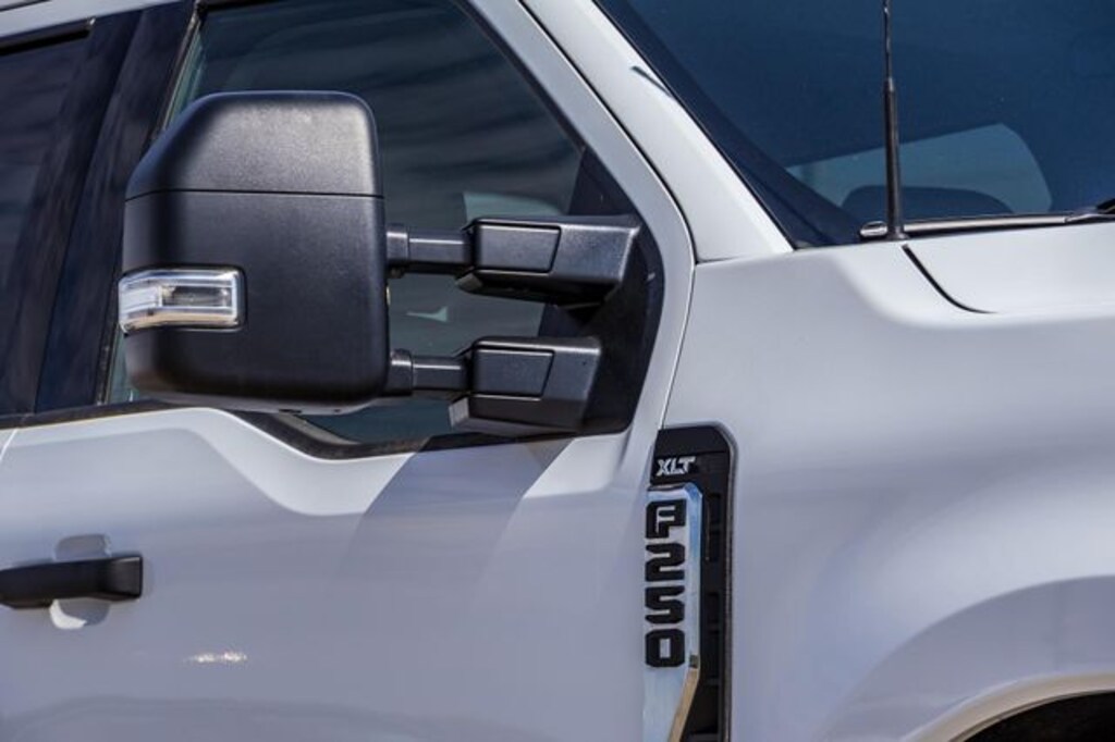 Used 2024 Ford F-250SD XLT Truck