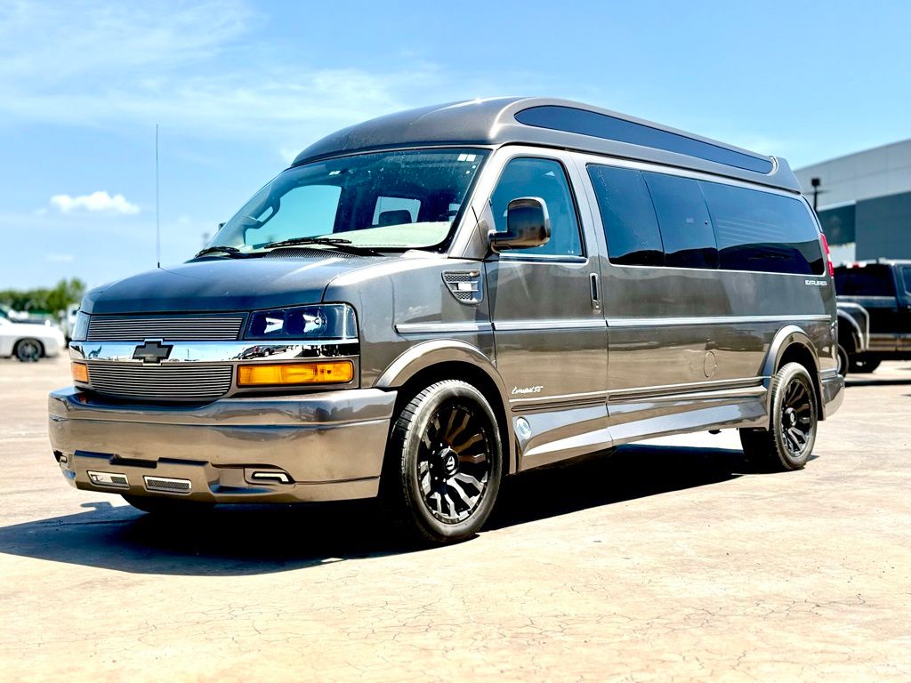 2023 Chevrolet Express 2500 Work Van Cargo photo 4