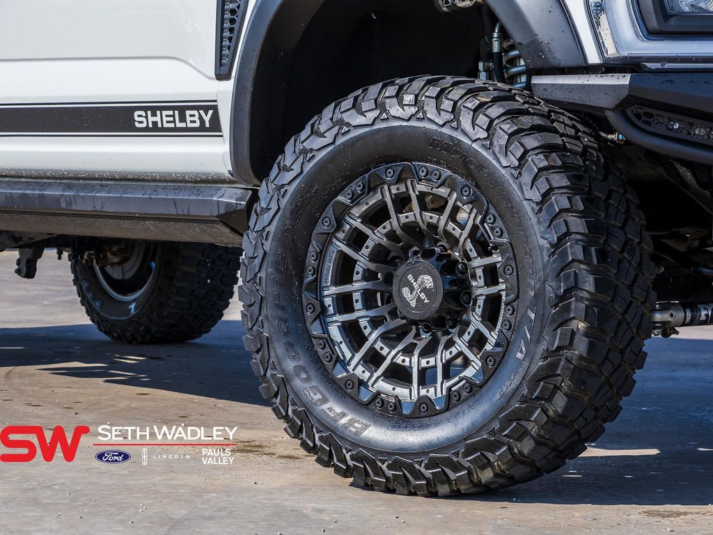 2023 Ford F-250 photo 2