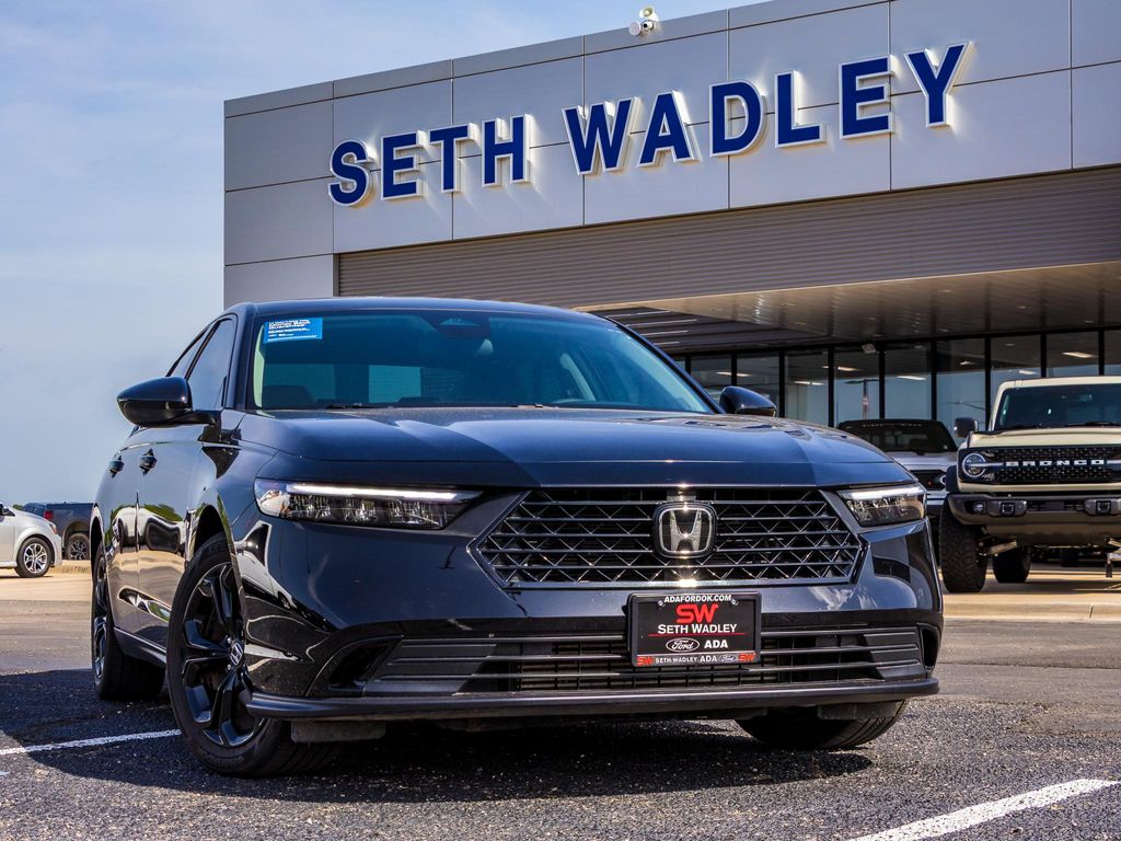 2025 Honda Accord SE photo 3