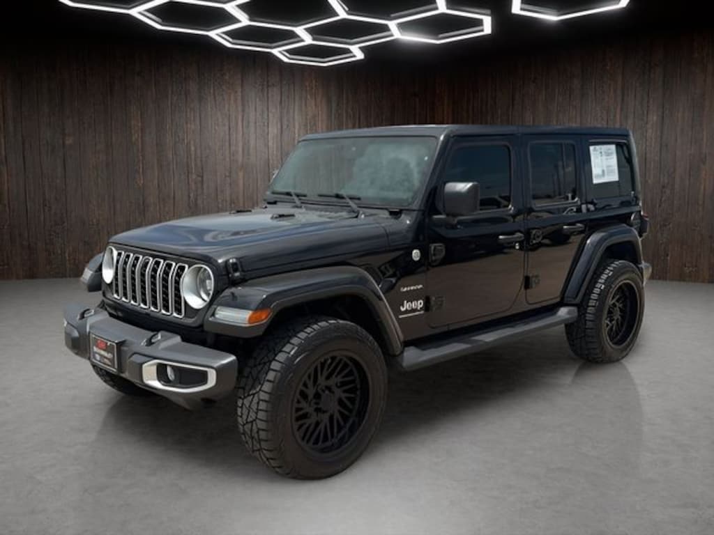 Used 2024 Jeep Wrangler Sahara SUV