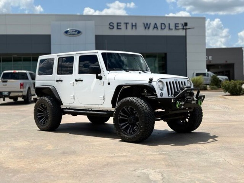 Used 2018 Jeep Wrangler JK Unlimited Sahara SUV
