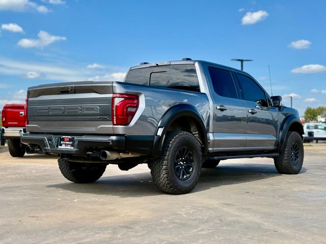 2024 Ford F-150 Raptor photo 2