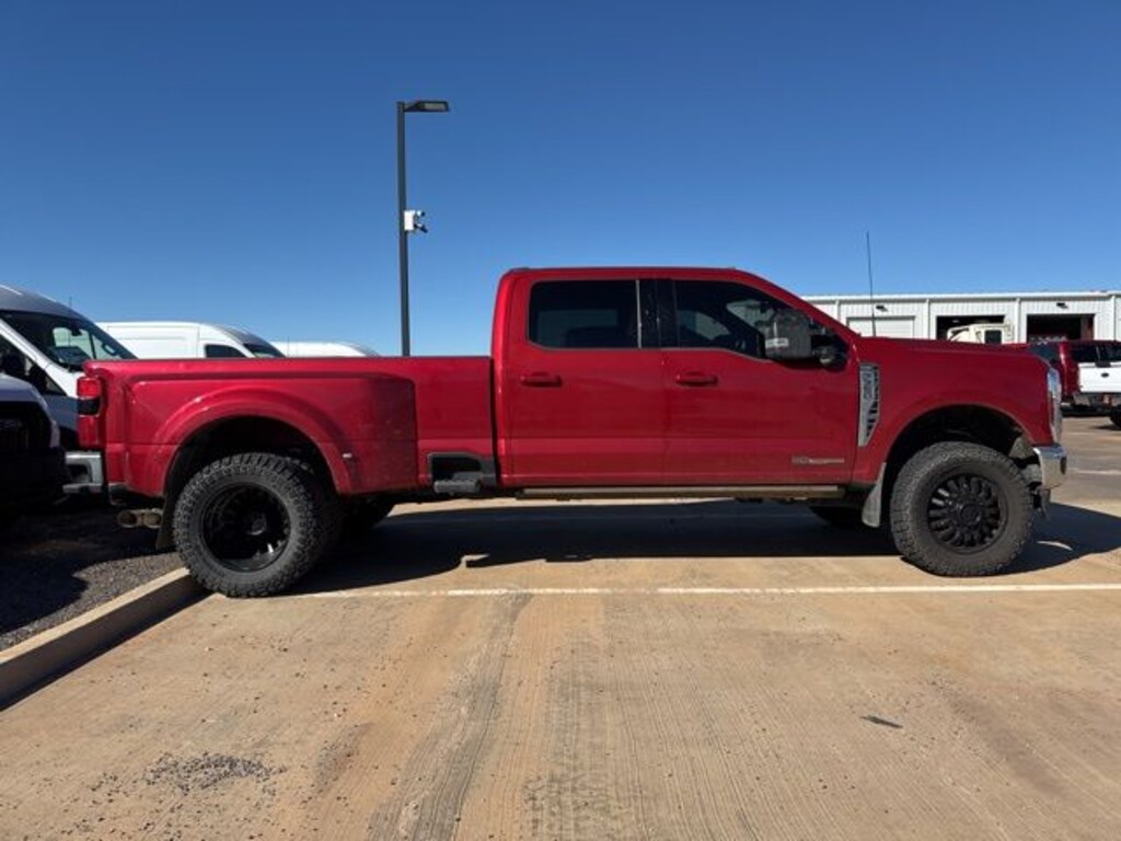 Used 2024 Ford F-350SD Lariat Truck