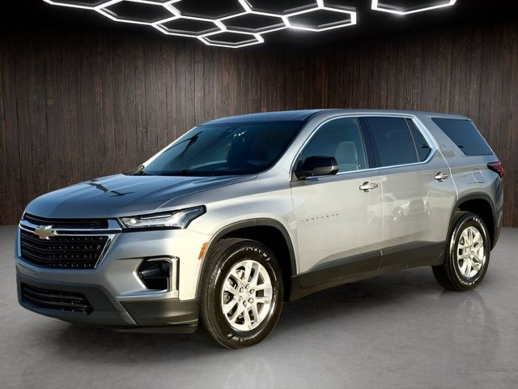 Used 2023 Chevrolet Traverse LS SUV
