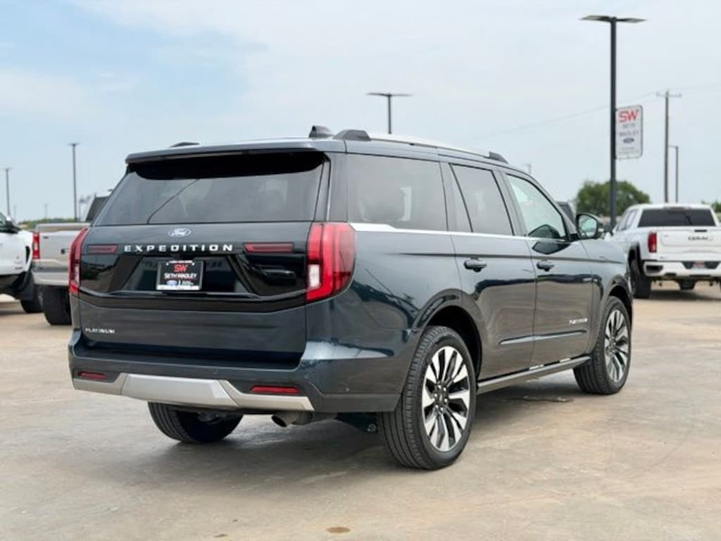 Used 2025 Ford Expedition Platinum SUV