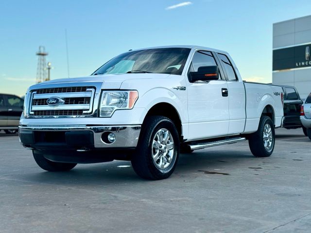 2014 Ford F-150 XLT photo 4