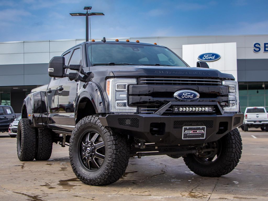 2019 Ford F-350 photo 2