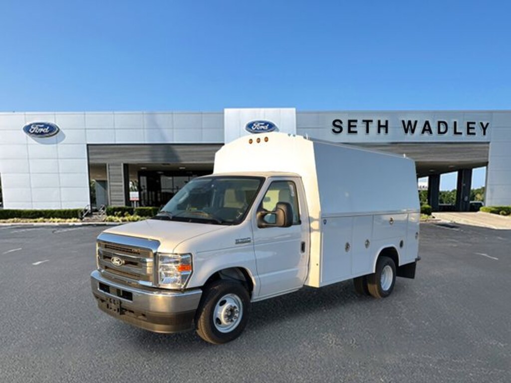 New 2026 Ford E-350SD Base Cab/Chassis