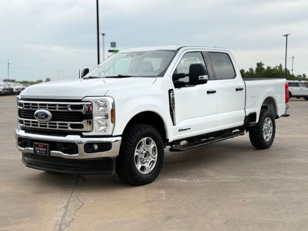 Used 2025 Ford F-250SD XLT Truck