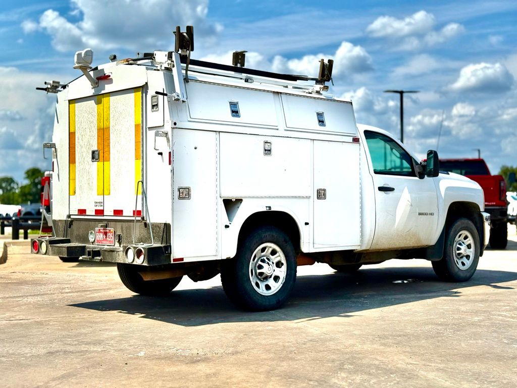 2012 Chevrolet Silverado 3500HD Work Truck photo 2
