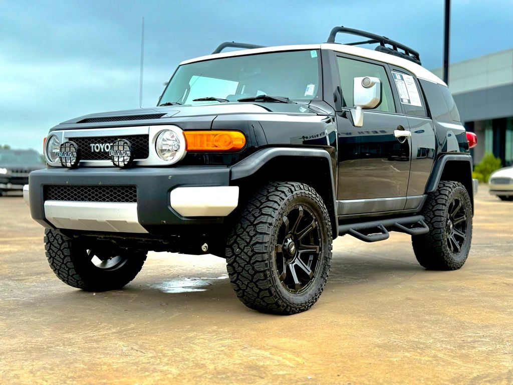 2014 Toyota FJ Cruiser Base photo 4