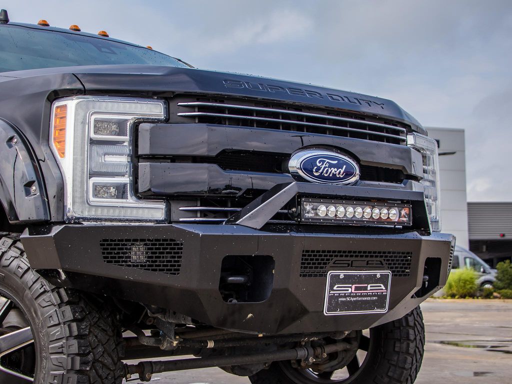 2019 Ford F-350 photo 3