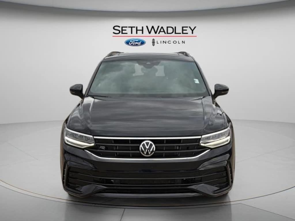 Used 2022 Volkswagen Tiguan 2.0T SE R-Line Black SUV