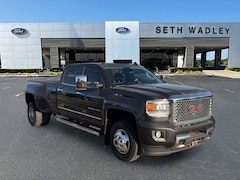 2016 GMC Sierra 3500HD Denali Truck