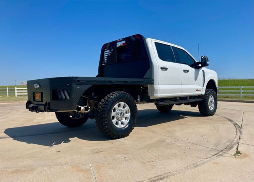 Used 2023 Ford F-250SD XLT Truck