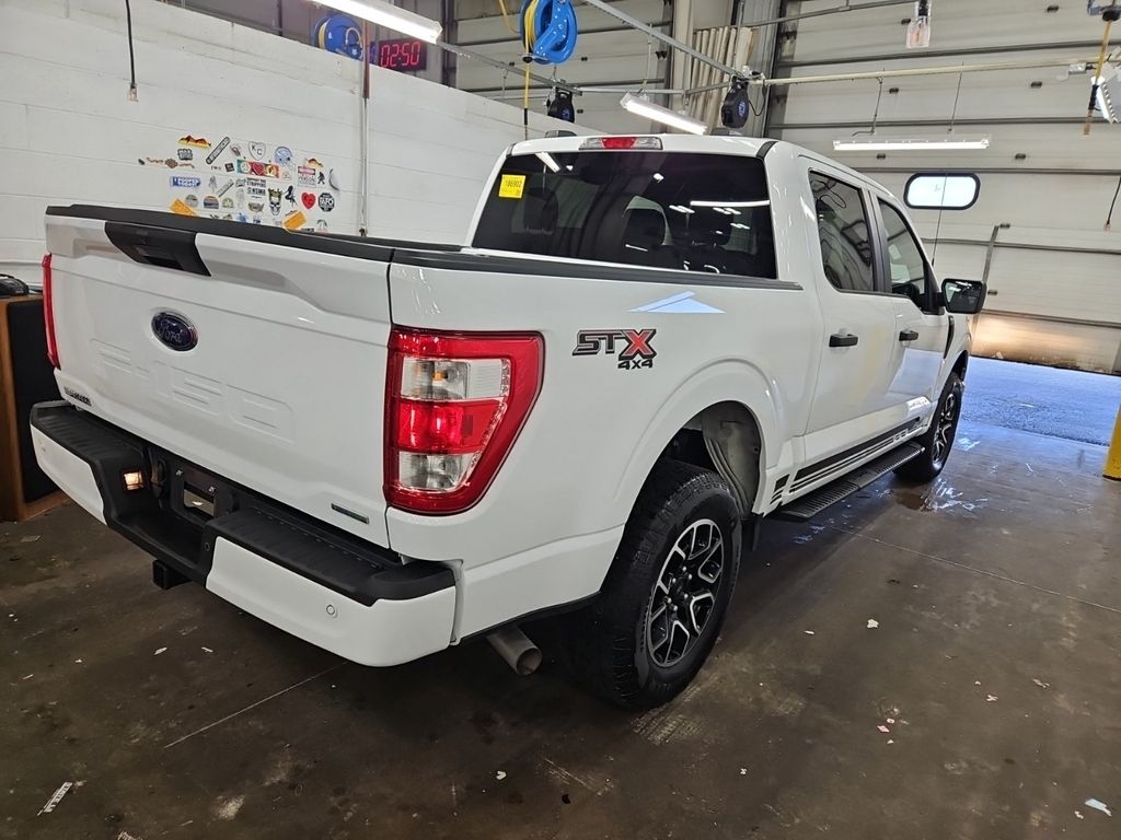 2022 Ford F-150 XL STX photo 3