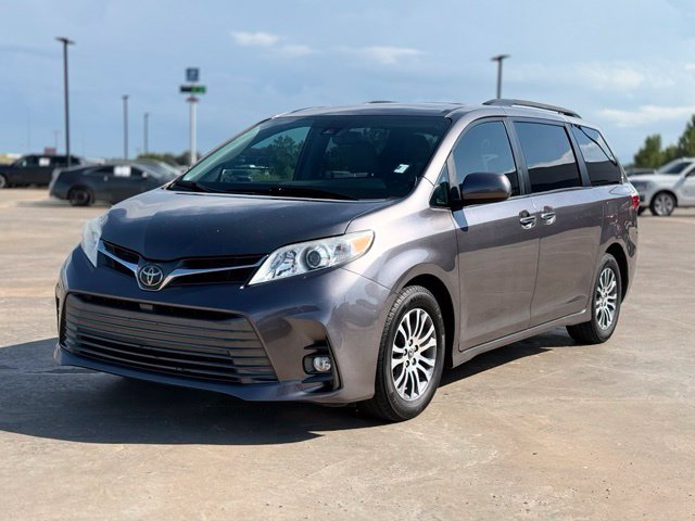 Certified 2019 Toyota Sienna XLE Minivan/Van