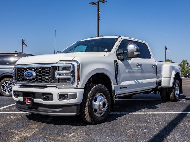 2025 Ford F-350 photo 4