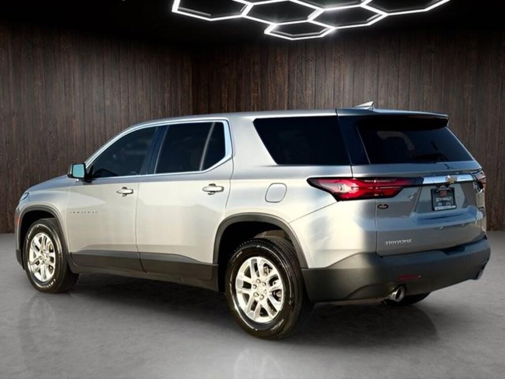 Used 2023 Chevrolet Traverse LS SUV