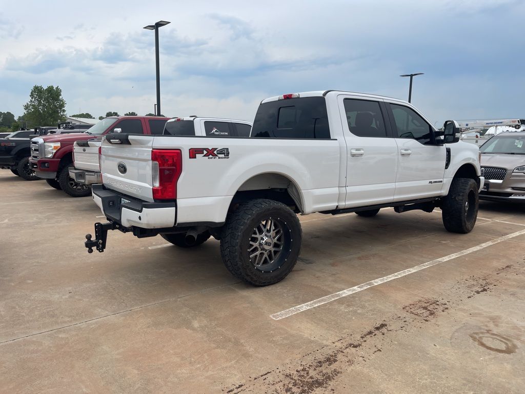 2017 Ford F-250 photo 3