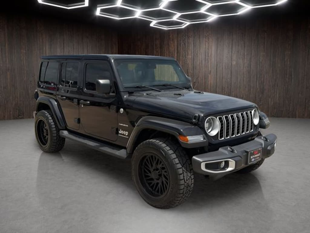 Used 2024 Jeep Wrangler Sahara SUV