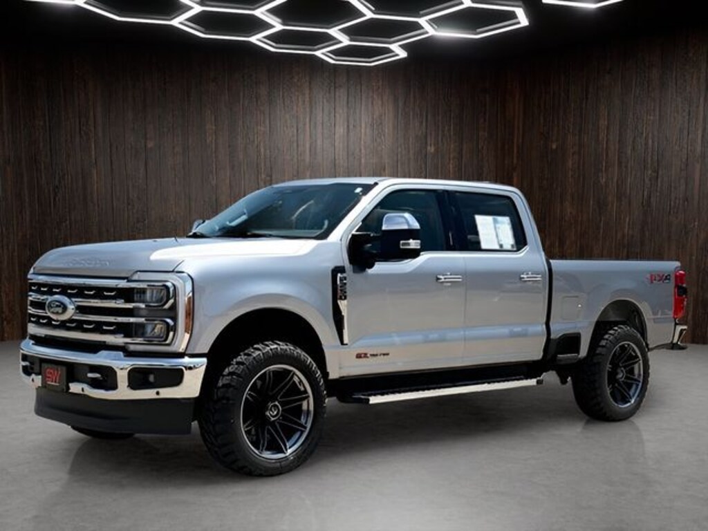 Used 2023 Ford F-250SD Lariat Truck