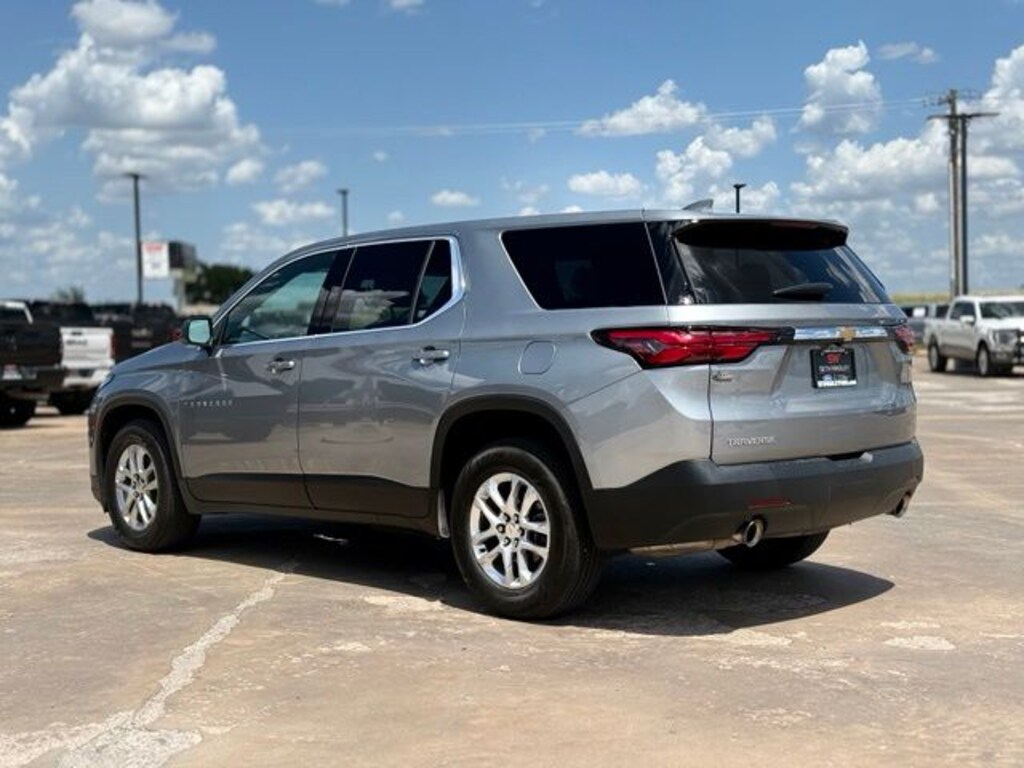 Used 2023 Chevrolet Traverse LS SUV