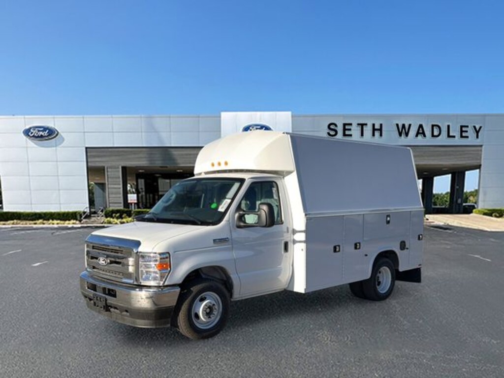 New 2026 Ford E-350SD Base Cab/Chassis