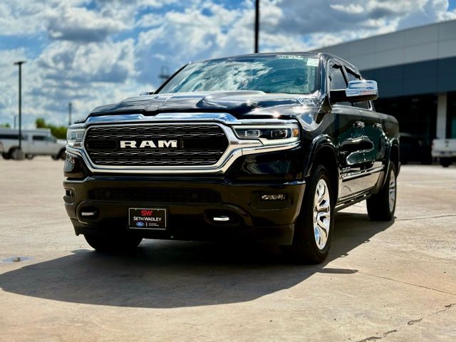 2022 Ram 1500 Limited photo 2