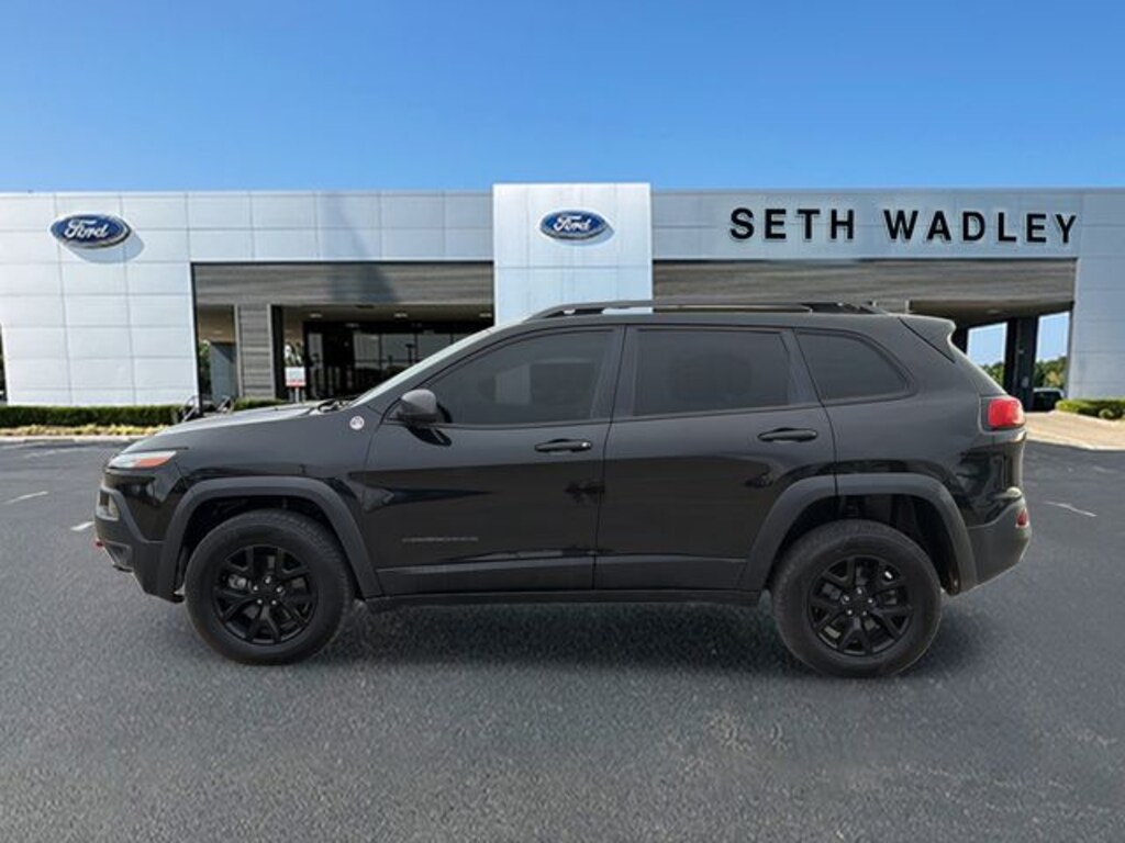 Used 2015 Jeep Cherokee Trailhawk SUV