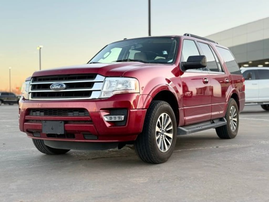 Used 2017 Ford Expedition XLT SUV