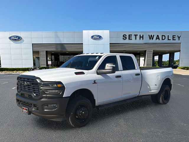 2025 Ram 3500 Tradesman photo 3