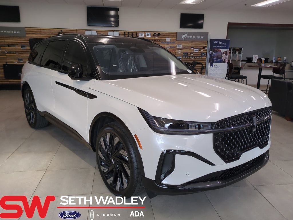 2026 Lincoln Nautilus Reserve AWD's photo