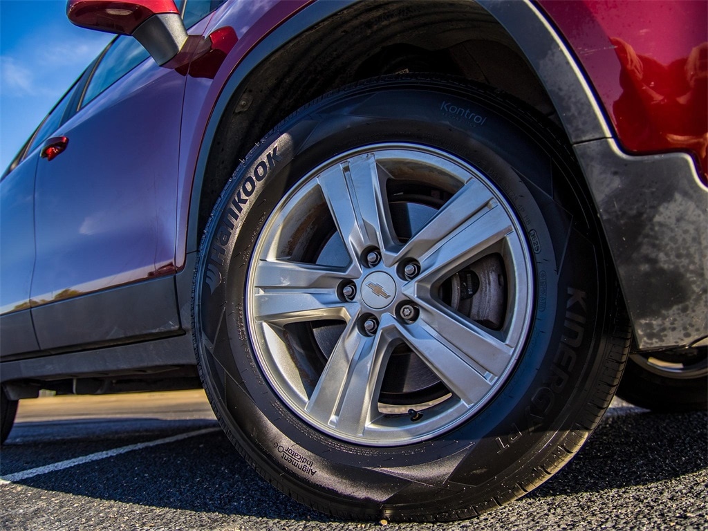 Used 2021 Chevrolet Trax LS SUV