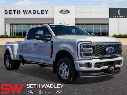 2025 Ford F-350SD Platinum Truck