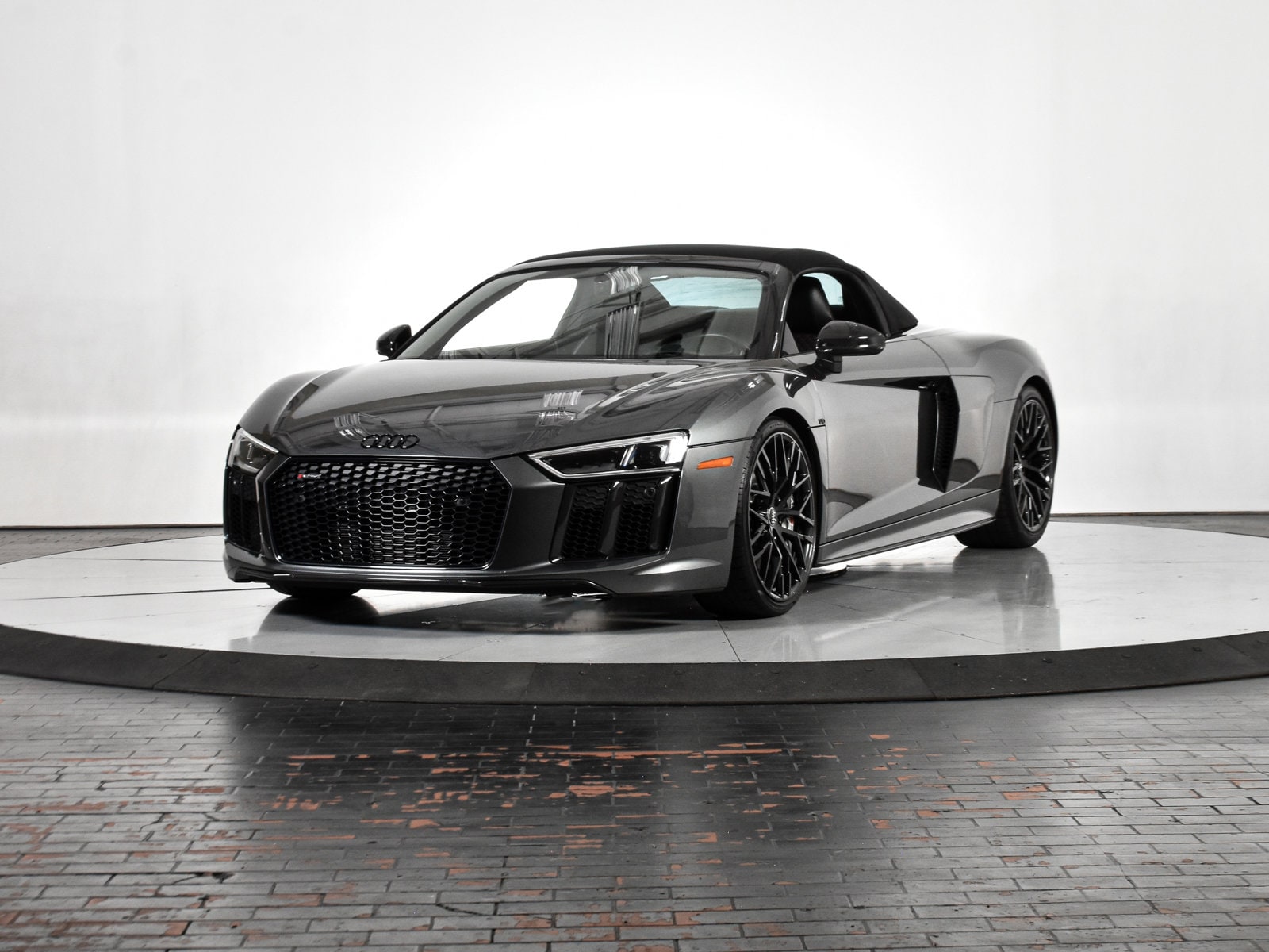 Used 2018 Audi R8 Base with VIN WUA4BCFX3J7901263 for sale in Dallas, TX